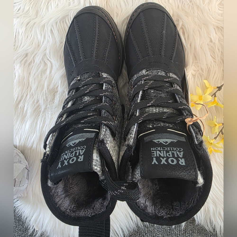 NWT Roxy Hail Ya Boot, Size 5 - Picture 11 of 17